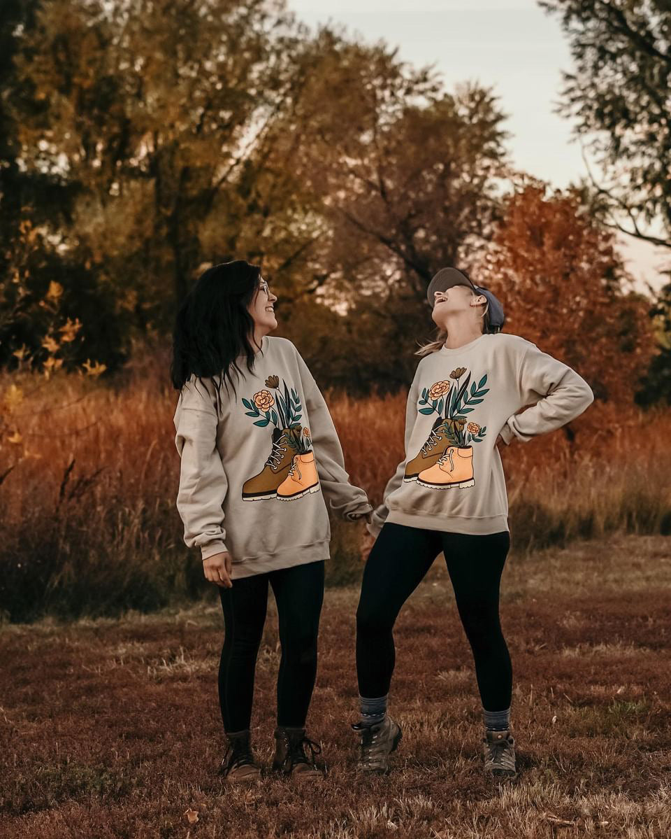 Boots Crewneck