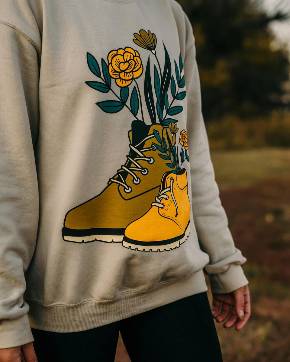 Boots Crewneck