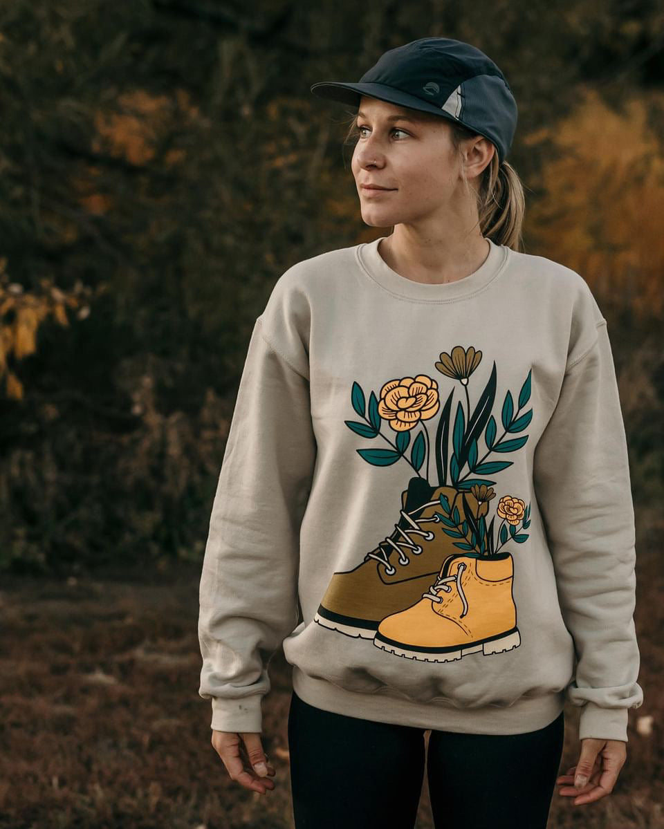 Boots Crewneck